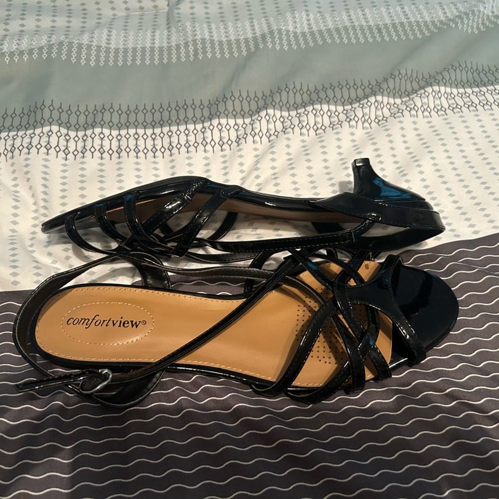 Kitten heel sandals